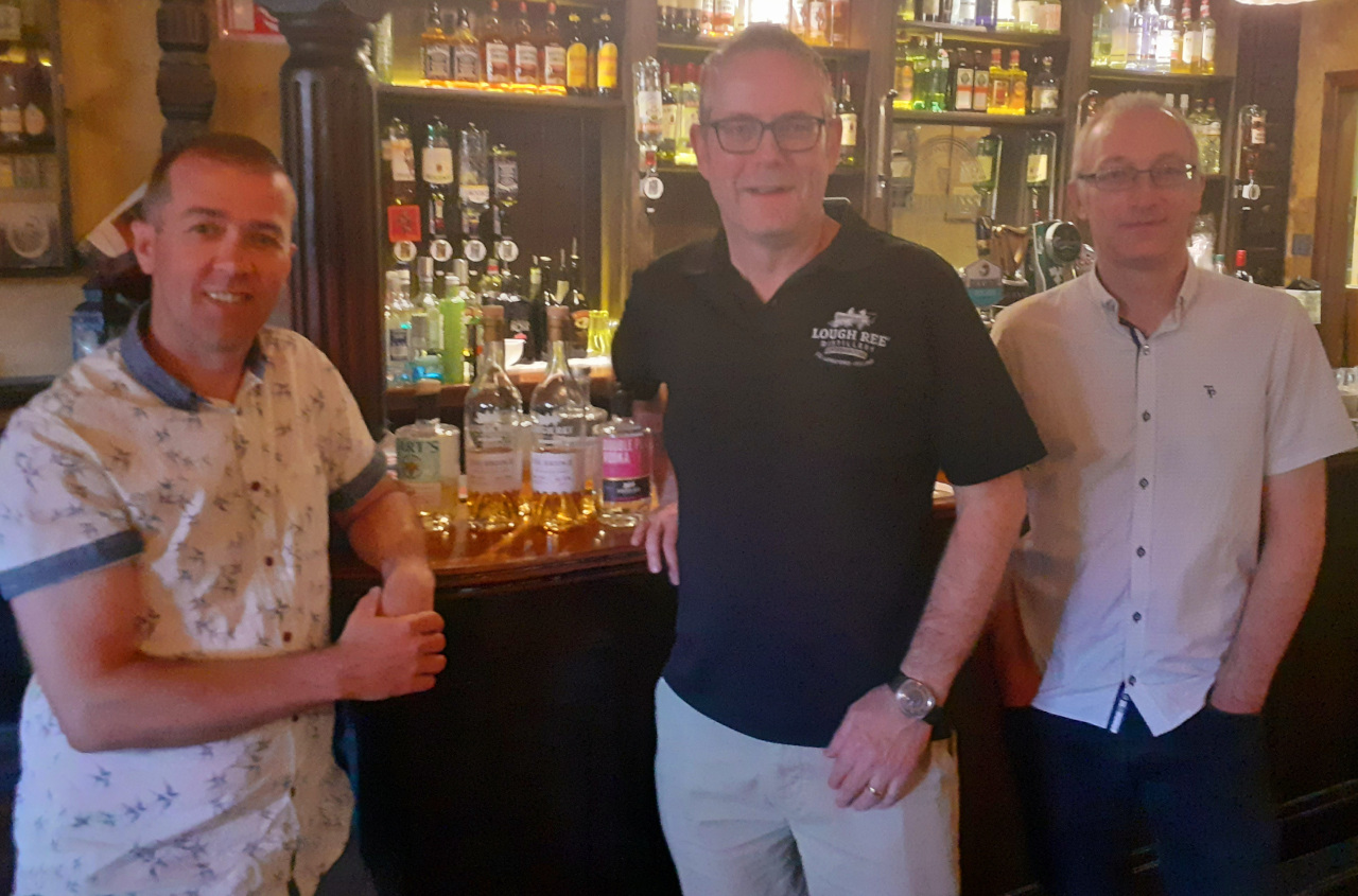 Lough Ree whiskey tasting